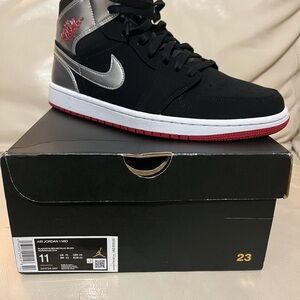 Jordan Air 1 Mid Black Gym Red Metallic Silver